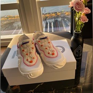 KENZO Wave canvas-paneled mesh sneakers Size 37 Brand new w box/dust